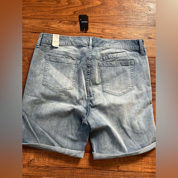 Torrid Bermuda ripped jean shorts - Picture 2 of 5